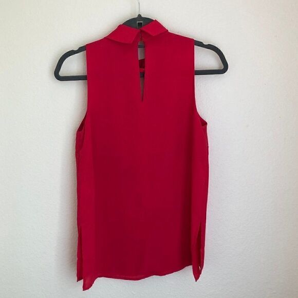 NWOT Trouve Choker Collar V-Neck Tank - Picture 5 of 8